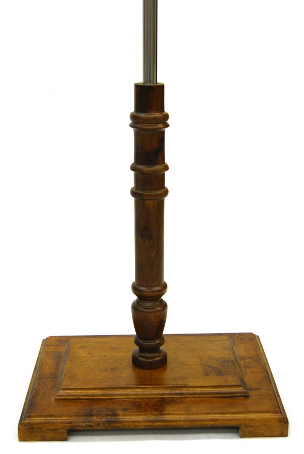 SDBS-SQBR/ Base en bois de style antique.