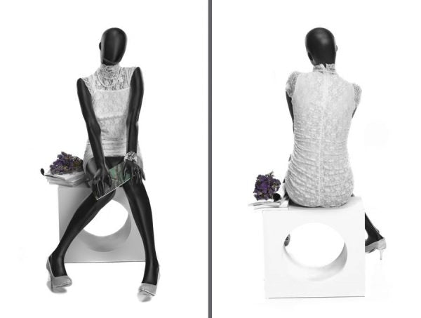 SDMZ-OZ1B1 / Mannequin femme assise à tête d'œuf