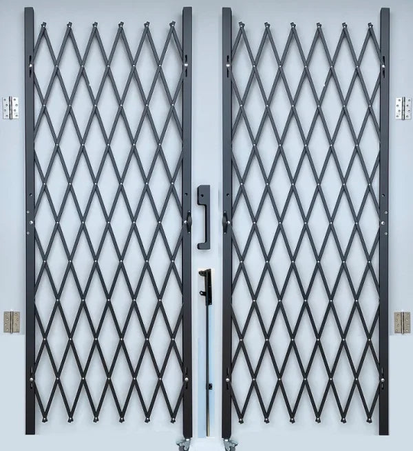 Portail pliant double de 81 po de hauteur/largeurs multiples